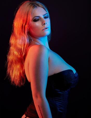 Melbourne independent private escort - Dakota Bloom