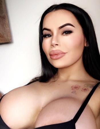 Private escort - Layla Azar touring to Adelaide - CBD 23rd February - 28th February