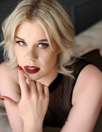 Sydney independent private escort - Ms Audrey Jones