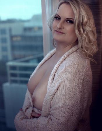 Private escort - Nikki Cox coming soon to Alexandria 29th June - 2nd July