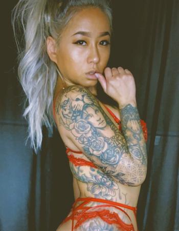 Melbourne independent private escort - Khloe Le