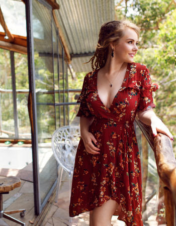 Isla Fae - escort in Yarraville
