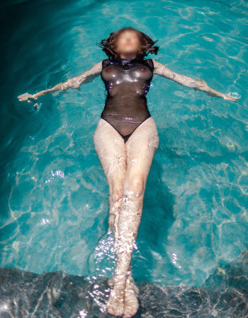 Private escort - Autumn Carter touring to Brisbane