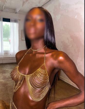 Private escort - Brenda Carrara touring to Adelaide