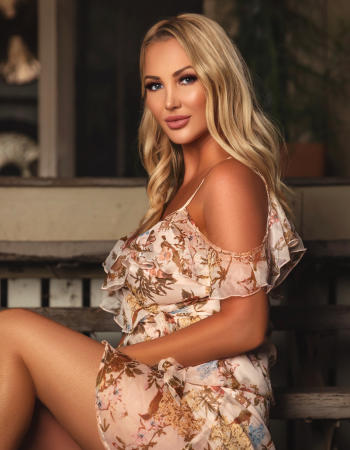 Private escort - Crissy Lee coming soon to Canberra