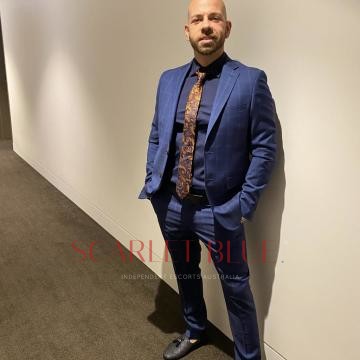 Selfie Pics from Santo Dragone - Private Escort Sydney