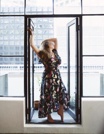 Private escort - Amber Moore is touring to Hobart by invitation