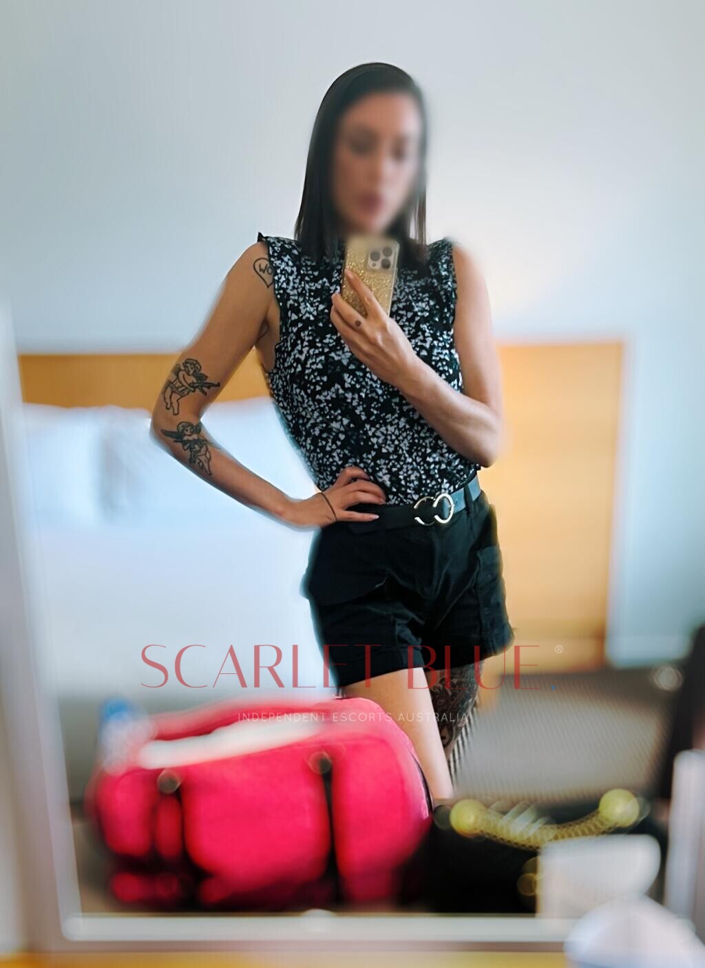 Millie Mars independent private escort Scarlet Blue