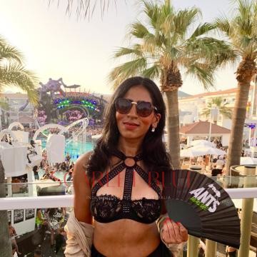 Selfie Pics from Indian Amira - Private Escort Touring