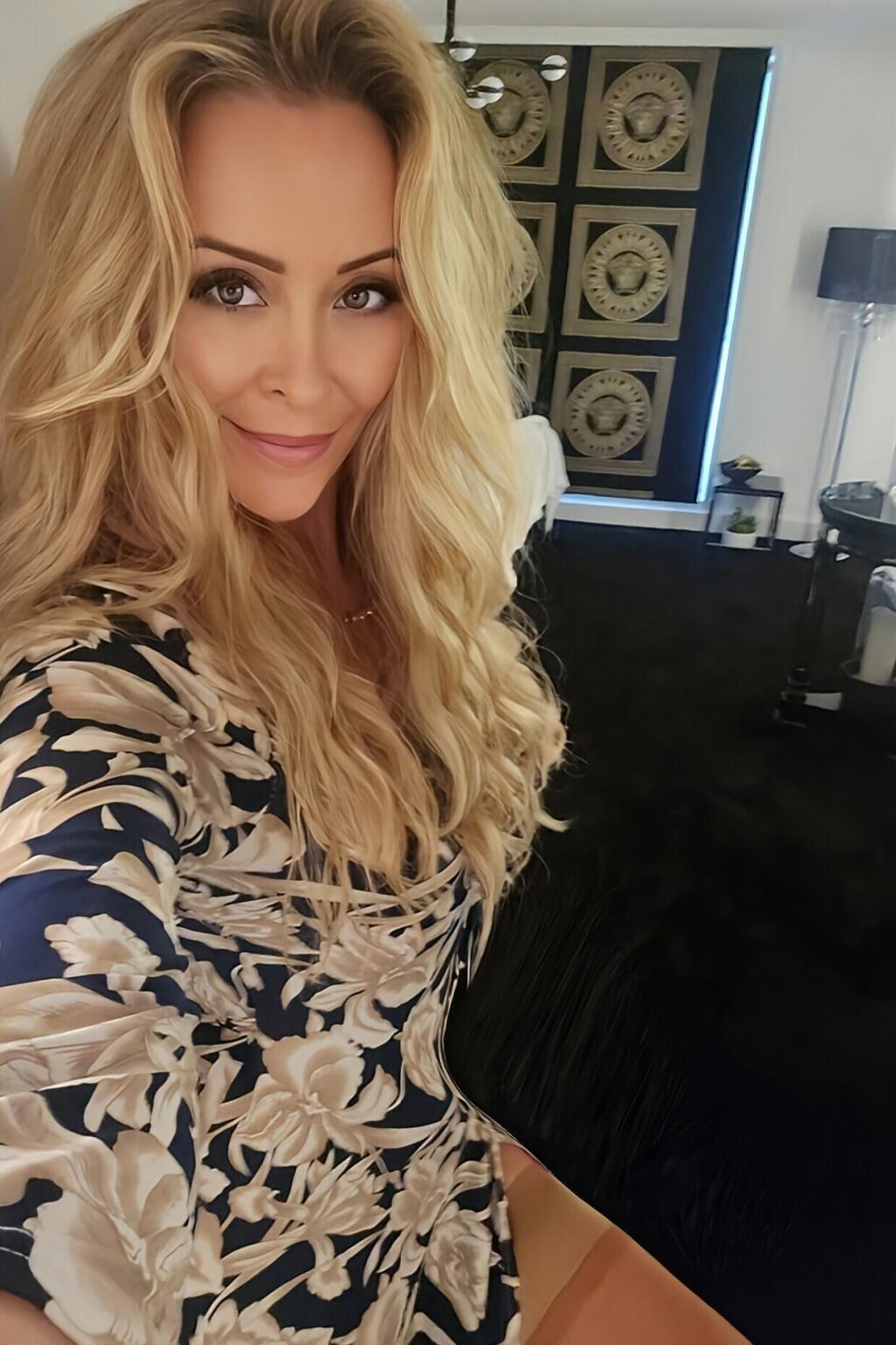 Cranbourne West escorts and private escorting services Scarlet Blue.