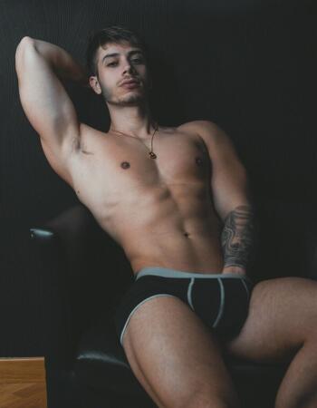 Independent private male escort - Justin London - Sydney