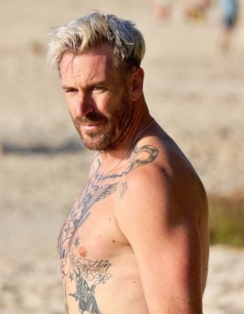 Mature male escort - Kevin Rey