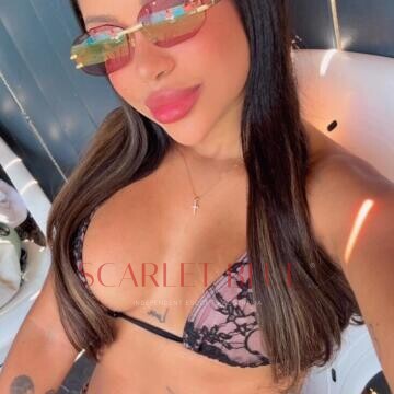 Selfie Pics from Luna Sol - Private Escort Touring