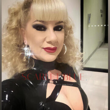 Selfie Pics from Mistress Serena - Private Escort Sydney