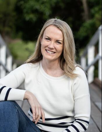 Private escort - Lee Johnston touring to Melbourne