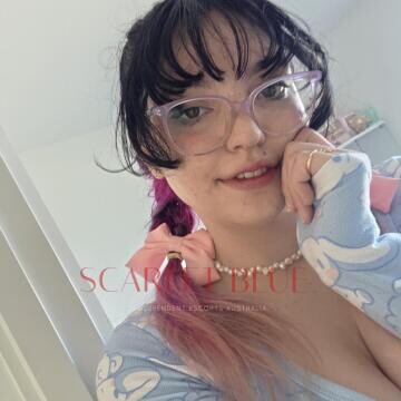 Selfie Pics from Wren Valentine - Private Escort Melbourne