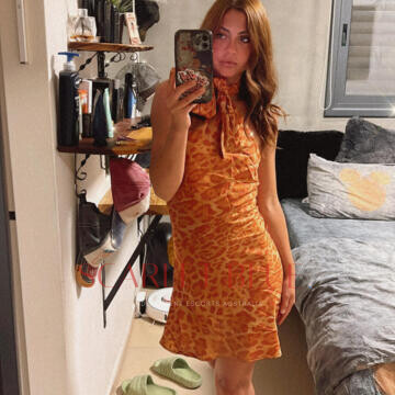 Selfie Pics from Jodi Harper - Private Escort Touring