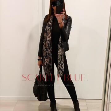 Selfie Pics from Riley Macdonald - Private Escort Brisbane