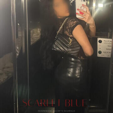 Selfie Pics from Amira Armani - Private Escort Melbourne