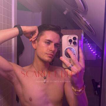 Selfie Pics from Chase Rey - Private Escort Sydney