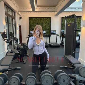 Selfie Pics from Chloe Piper - Private Escort Sydney