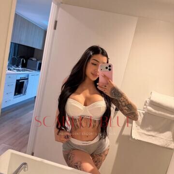 Selfie Pics from Julia Midori - Private Escort Touring