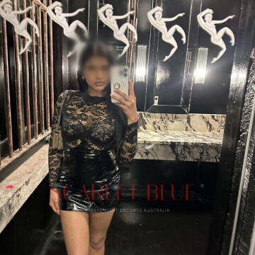 Selfie Pics from Amira Armani - Private Escort Melbourne