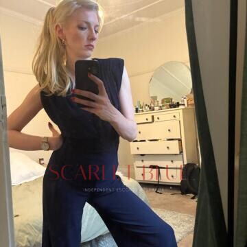 Selfie Pics from Sienna Brown - Private Escort Sydney