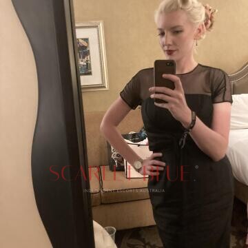 Selfie Pics from Sienna Brown - Private Escort Sydney