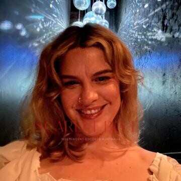 Selfie Pics from Holly Christie - Private Escort Perth