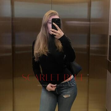 Selfie Pics from Gisele Harlow - Private Escort Melbourne