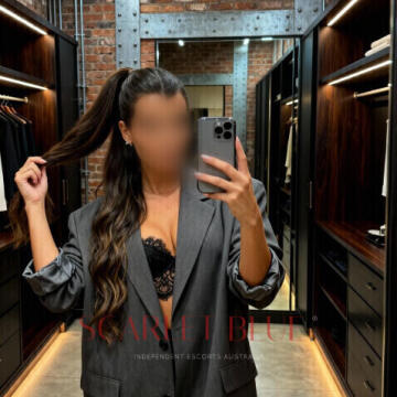 Selfie Pics from Kiara Lucas - Private Escort Melbourne