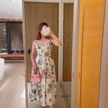 Selfie Pics from Risque Rebecca - Private Escort Singapore