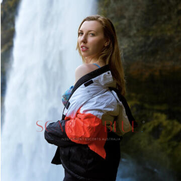 Selfie Pics from Nella Kitson - Private Escort Sydney