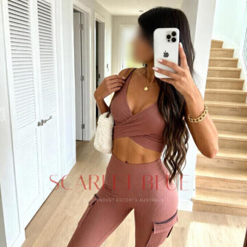 Selfie Pics from Kiara Lucas - Private Escort Melbourne