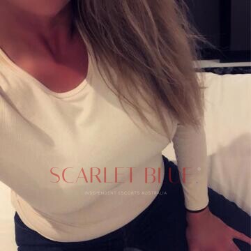 Selfie Pics from Paulina Adell - Private Escort Adelaide