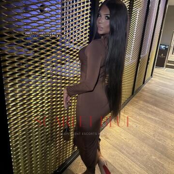 Selfie Pics from Zara Diamante - Private Escort Melbourne