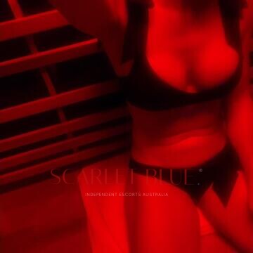 Selfie Pics from Millie M - Private Escort Sydney