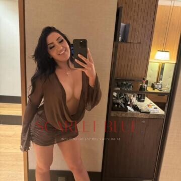 Selfie Pics from Aubrey Morgan - Private Escort Perth