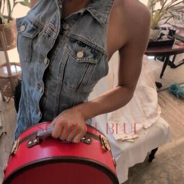 Selfie Pics from Millie M - Private Escort Sydney