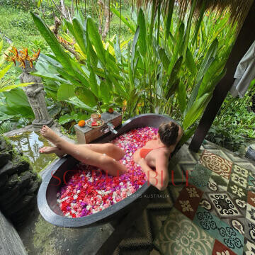 Selfie Pics from Sierra Solaris - Private Escort Byron Bay