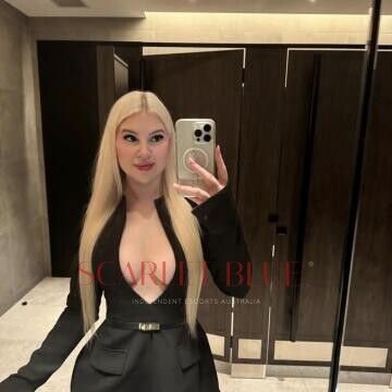 Selfie Pics from Missfitme - Private Escort Sunshine Coast