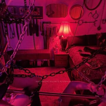 Image from Mistress Vale - Private Escort Touring