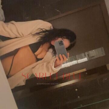 Selfie Pics from Ava Kennedy - Private Escort Melbourne
