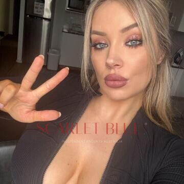 Selfie Pics from Alexis Leo - Private Escort Sydney