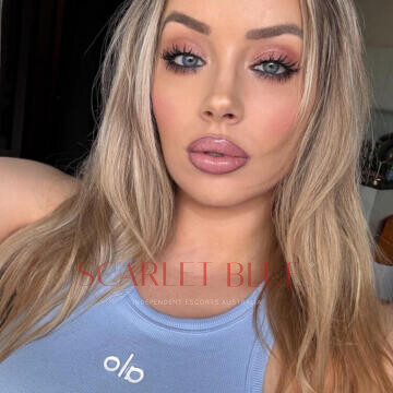 Selfie Pics from Alexis Leo - Private Escort Sydney