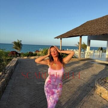 Selfie Pics from Aisha Katya - Private Escort Touring