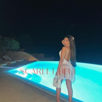 Selfie Pics from Clara Viegas - Private Escort Touring