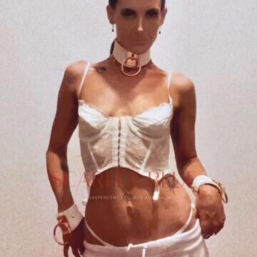 Selfie Pics from Kezia - Private Escort Touring