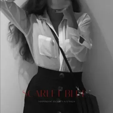 Selfie Pics from Maya Xo - Private Escort Perth